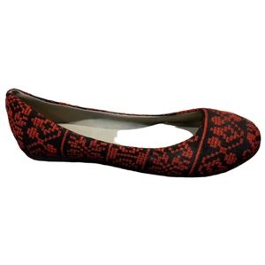 Embroidered kitten heels ballet flat shoes red & black unique imported NWOT